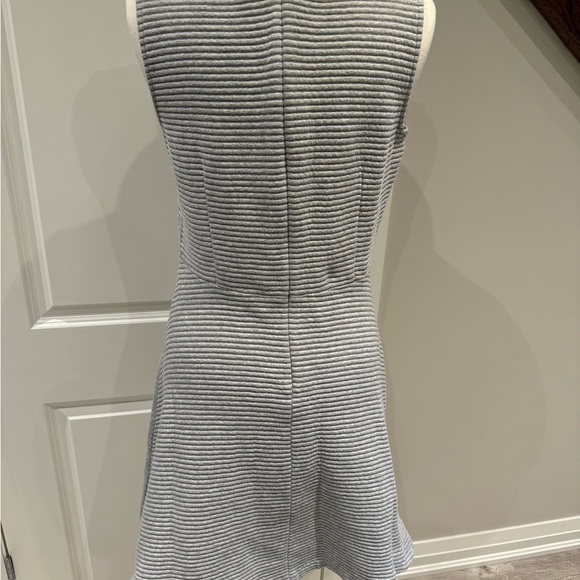 Loft, size 10, gray sleeveless dress - Picture 5 of 8